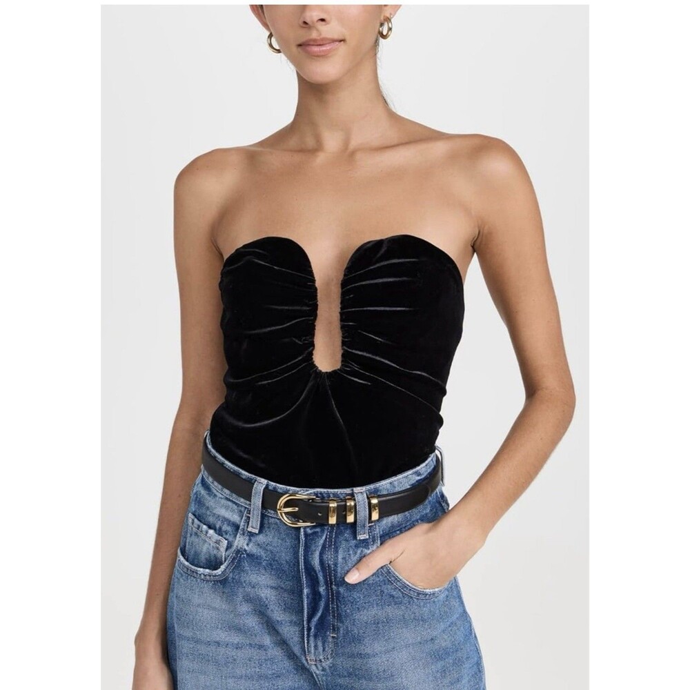 Elegant Black Strapless Velvet Top